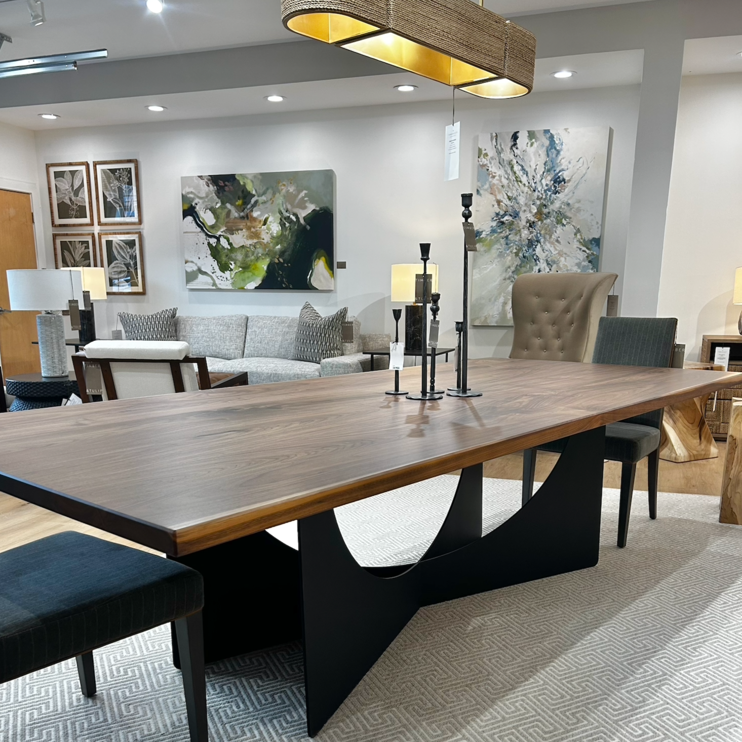 Vera Dining Table